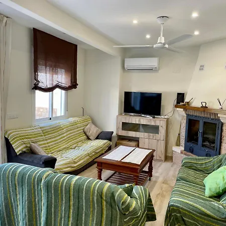Casa De La Abuela Antonia Сasa de vacaciones Iznájar
